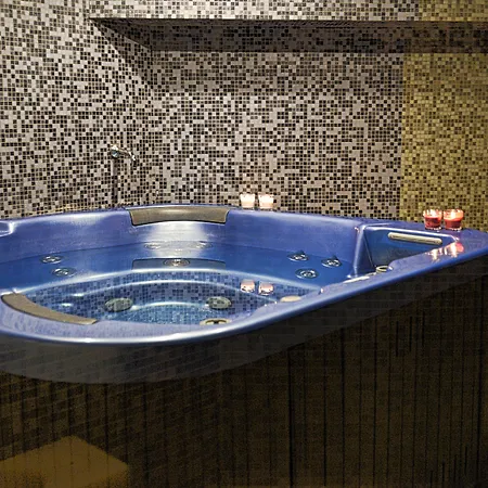 Turan 3* لو دوز آلب