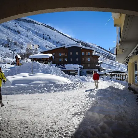 Turan Les Deux Alpes